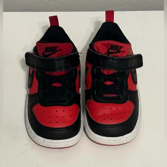 Nike Kids Black and Red Sneakers - Picture 2 of 5